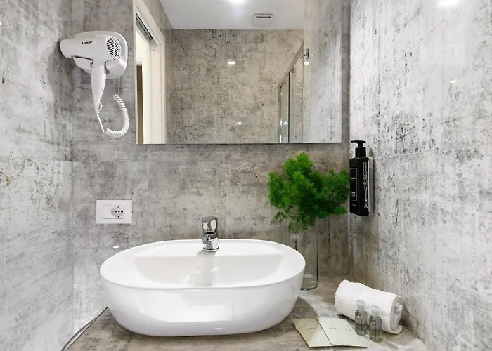 Tolu Relais 4* Rome